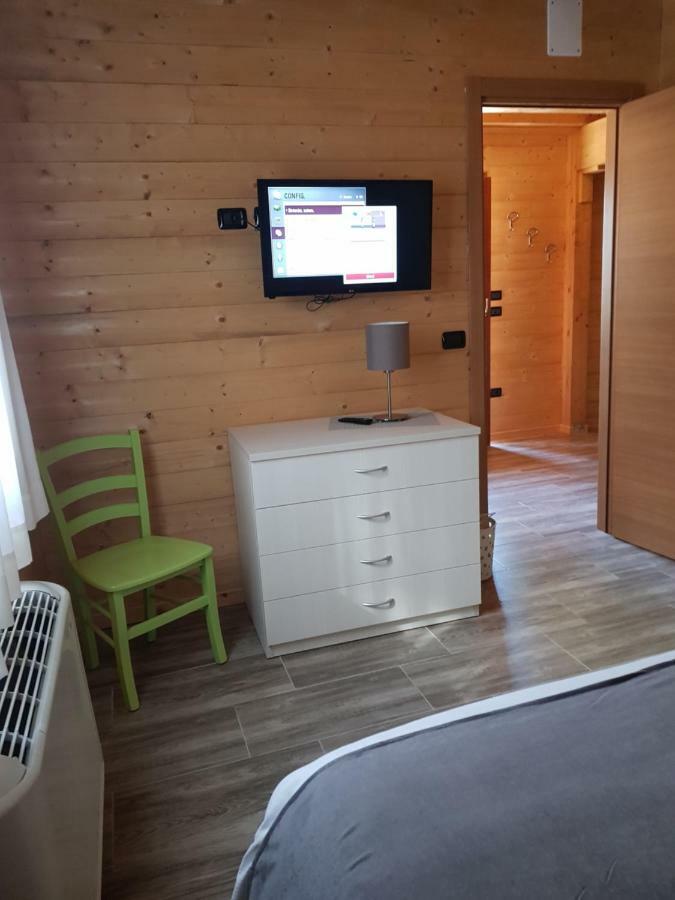 Lorica Suite Lago Exterior foto